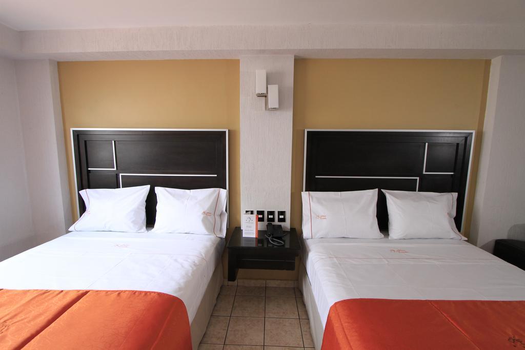 Hotel Estadio Guadalajara Bilik gambar