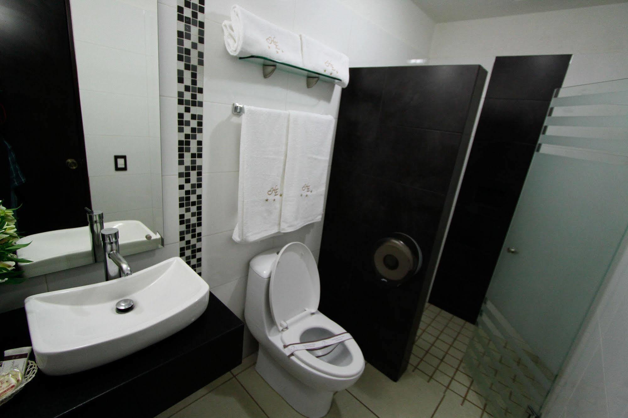 Hotel Estadio Guadalajara Luaran gambar